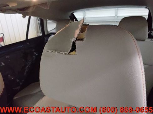 Used 2016 Subaru Crosstrek Touring AWD/4WD image 17