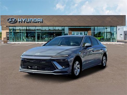 New 2026 Hyundai Sonata SE image 1