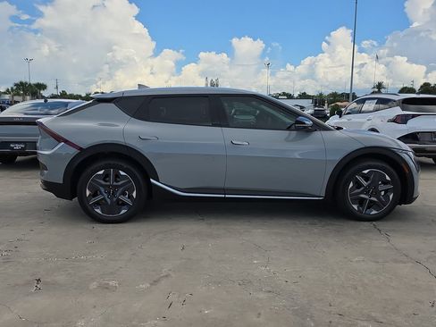 New 2026 Kia EV6 Light RWD image 8