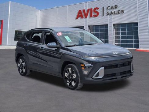 Used 2025 Hyundai Kona SEL FWD image 3