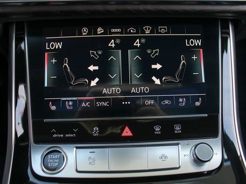 Used 2021 Audi Q8 Prestige image 35