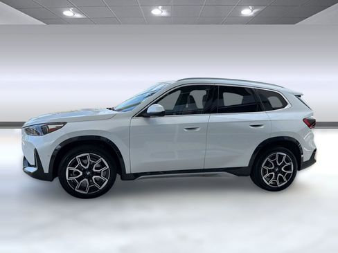 Used 2026 BMW X1 xDrive28i w/ Convenience Package AWD/4WD image 2