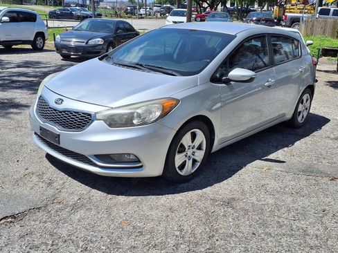Used 2016 Kia Forte LX FWD image 3
