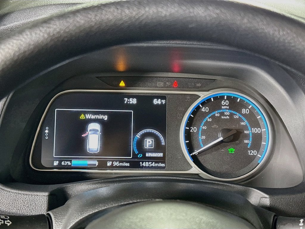 Used 2025 Nissan Leaf S FWD image 14