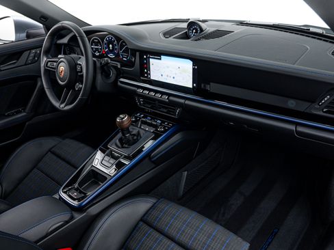 New 2026 Porsche 911 Carrera T image 12