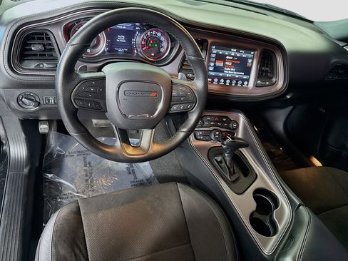 Used 2023 Dodge Challenger R/T w/ Plus Package image 17