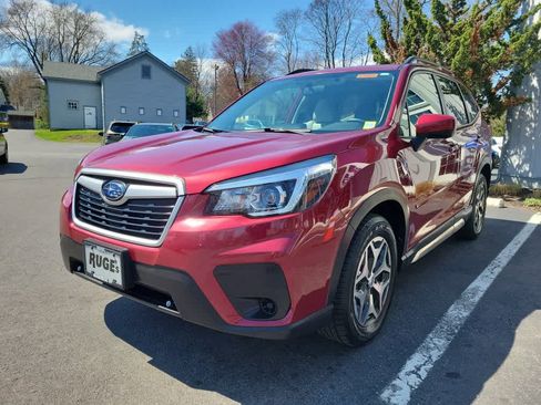 Used 2019 Subaru Forester Premium image 8