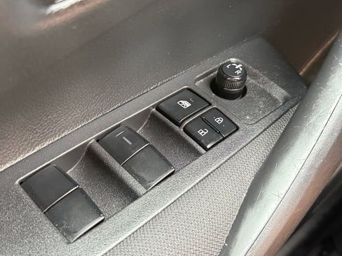 Used 2024 Toyota Corolla LE image 19