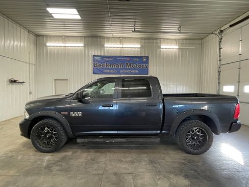 Used 2014 RAM 1500 Express AWD/4WD image 2