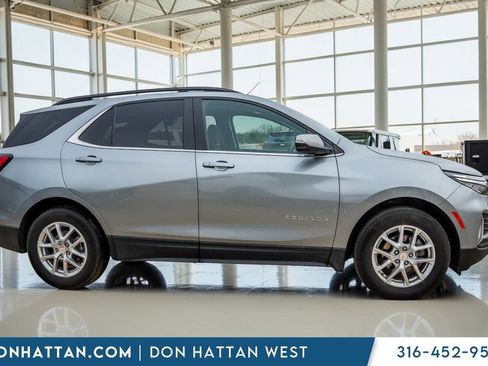 Used 2023 Chevrolet Equinox LT image 36