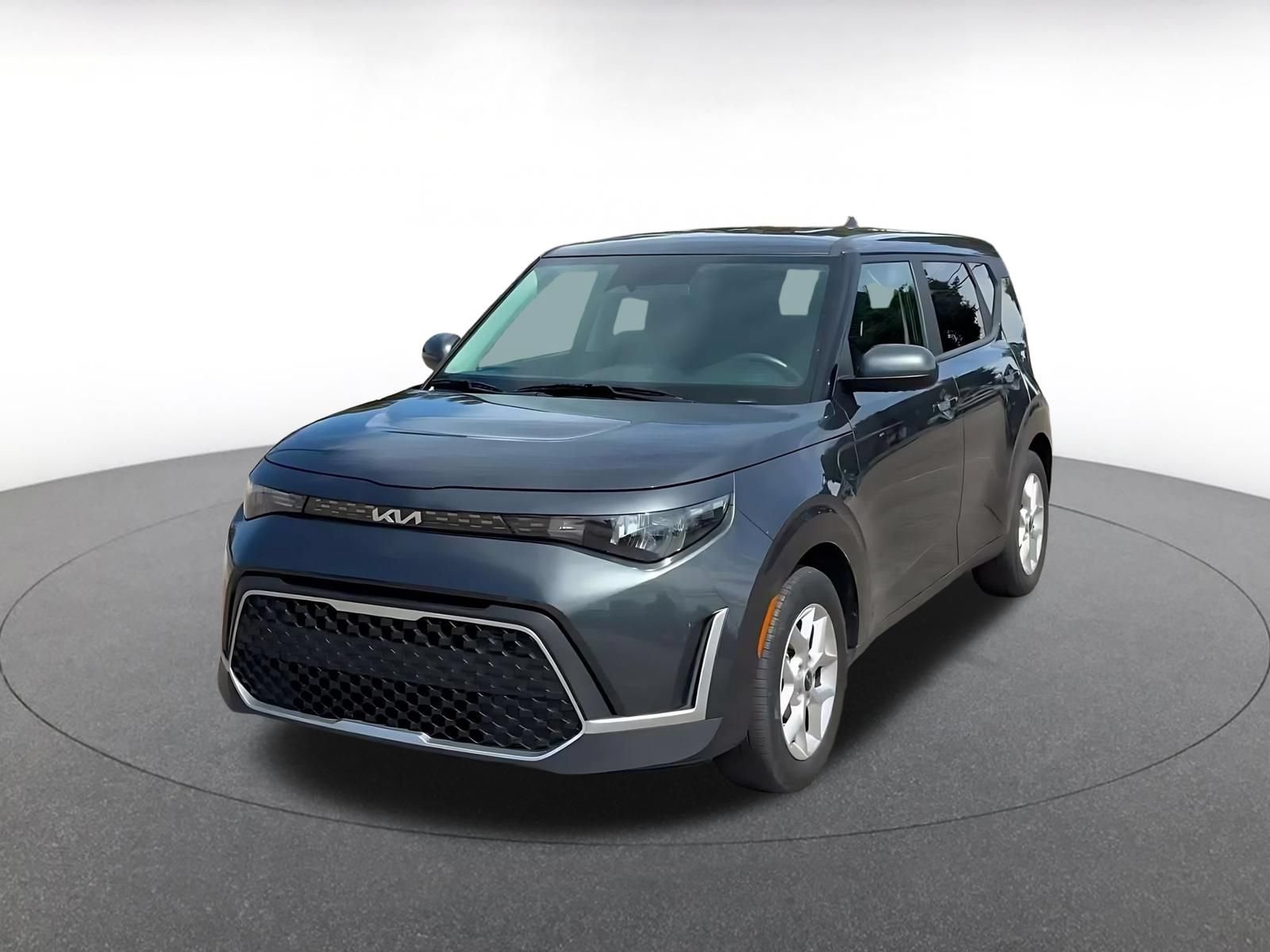 Used 2025 Kia Soul LX w/ LX Technology Package FWD image 6