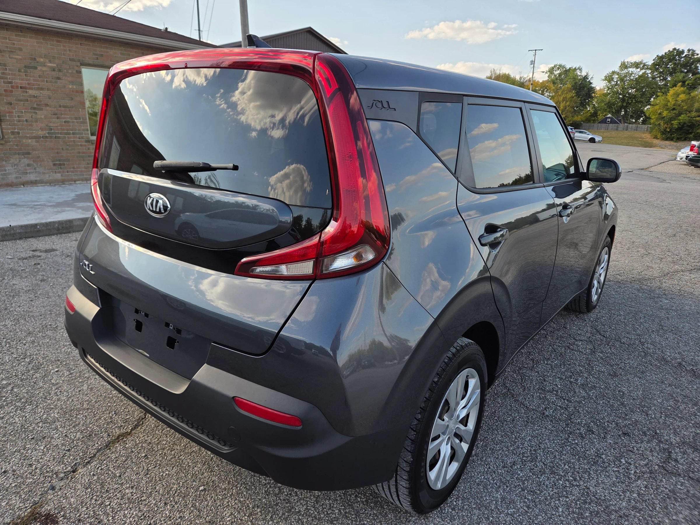 Used 2020 Kia Soul LX FWD image 5