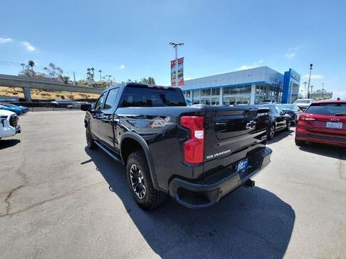 Used 2022 Chevrolet Silverado 1500 ZR2 w/ Technology Package AWD/4WD image 6