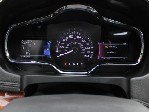 Used 2019 Lincoln MKT AWD image 44