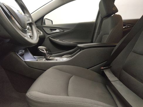 Used 2023 Chevrolet Malibu LS FWD image 17