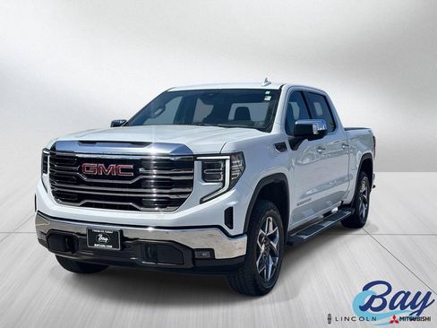 Used 2024 GMC Sierra 1500 SLT w/ SLT Premium Package AWD/4WD image 1