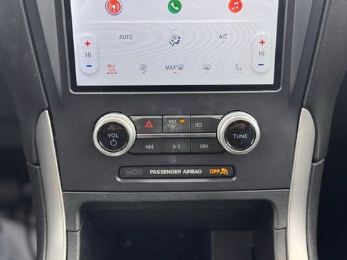 Used 2022 Ford Edge SEL w/ Convenience Package image 18