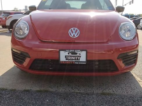 Used 2018 Volkswagen Beetle 2.0T S FWD image 6
