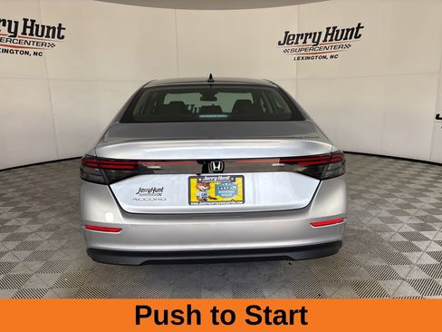 Used 2025 Honda Accord SE image 6