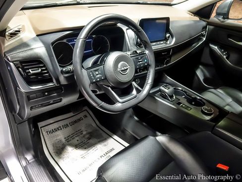 Used 2023 Nissan Rogue SV w/ SV Premium Package image 14