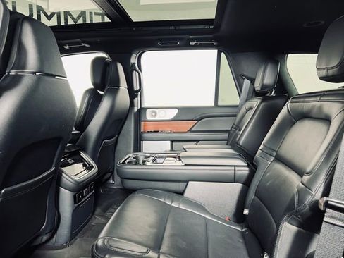Used 2023 Lincoln Navigator Reserve w/ Equipment Group 201A image 11