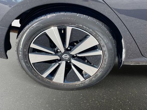 Used 2021 Nissan Altima 2.5 SV FWD image 7