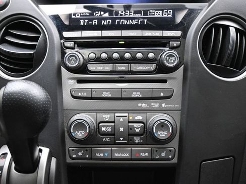 Used 2013 Honda Pilot Touring image 21