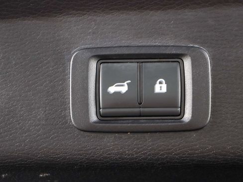 Used 2023 Mitsubishi Outlander SEL image 32