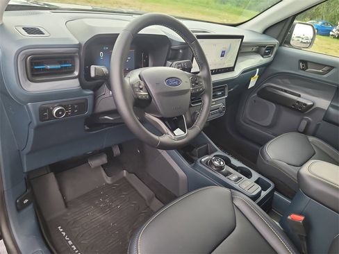 New 2025 Ford Maverick Lobo image 15