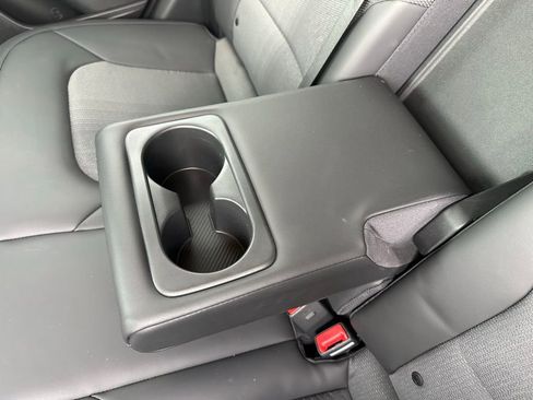 Used 2023 Kia Niro EX image 28