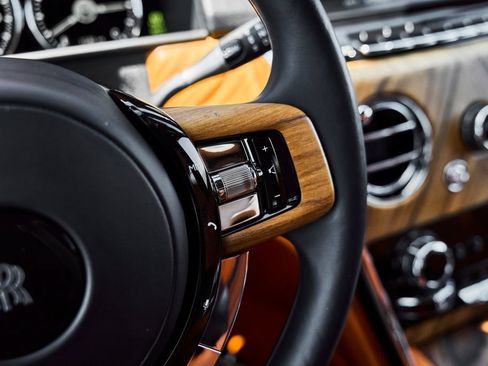 Used 2020 Rolls-Royce Cullinan AWD/4WD image 64