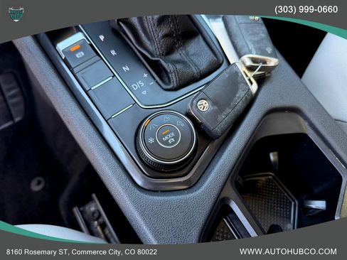 Used 2020 Volkswagen Tiguan SE w/ Panoramic Sunroof Package AWD/4WD image 25