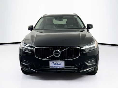 Used 2021 Volvo XC60 T5 Momentum w/ Premium Package image 2