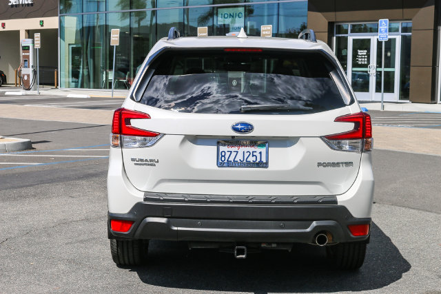 Used 2022 Subaru Forester Limited w/ Popular Package #2 AWD/4WD image 9
