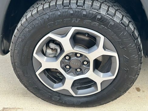 Used 2022 Jeep Compass Trailhawk image 9