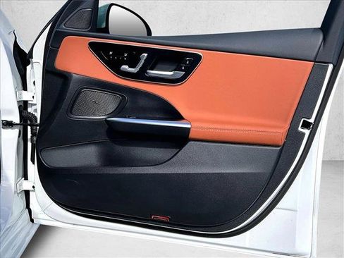 Used 2025 Mercedes-Benz C 300 Sedan image 19