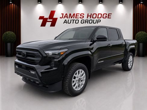 Used 2026 Toyota Tacoma SR5 AWD/4WD image 1