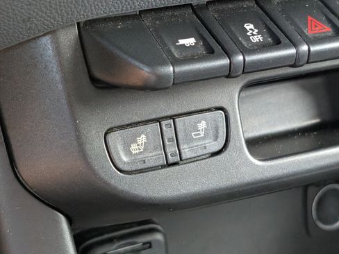 Used 2022 Chevrolet Colorado Z71 AWD/4WD image 19