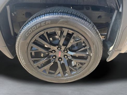 Used 2021 GMC Sierra 1500 Denali w/ Denali Ultimate Package AWD/4WD image 38
