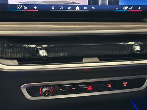 Certified 2025 BMW X5 sDrive40i w/ M Sport Package image 19