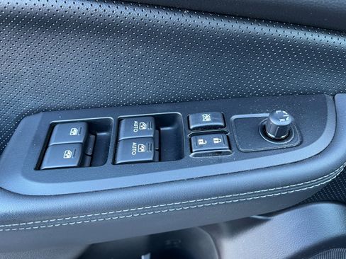 Used 2016 Subaru Legacy 3.6R Limited image 21