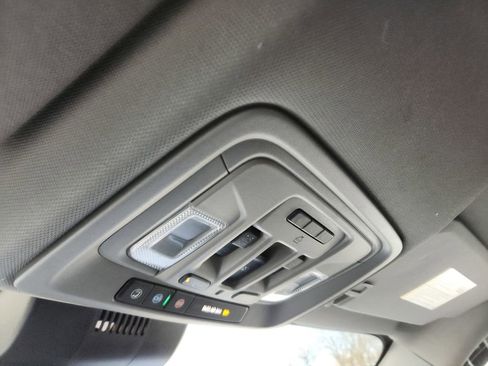 Used 2024 Chevrolet Silverado 2500 LTZ w/ LTZ Convenience Package image 16