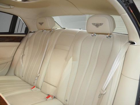 Used 2015 Bentley Flying Spur V8 image 36