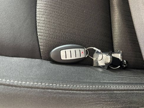 Used 2025 Nissan Altima 2.5 SV FWD image 21