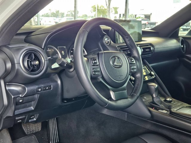 Used 2023 Lexus IS 300 w/ Comfort Package RWD image 15