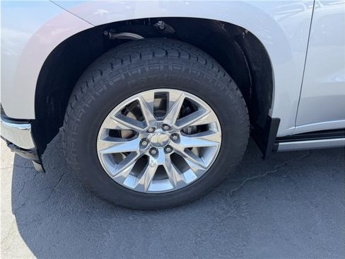 Used 2019 Chevrolet Silverado 1500 LTZ w/ LTZ Premium Package RWD image 11