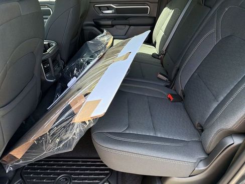 New 2026 RAM 1500 4x4 Crew Cab image 18
