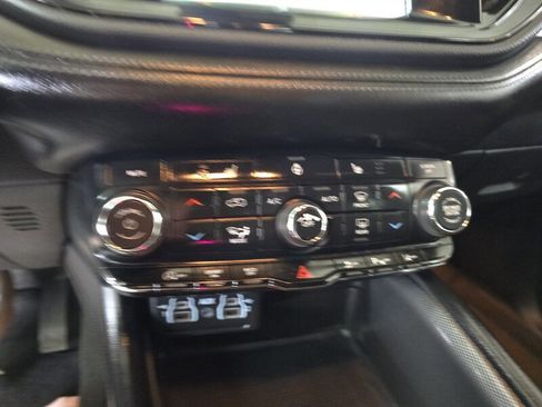 Used 2022 Dodge Durango GT image 29