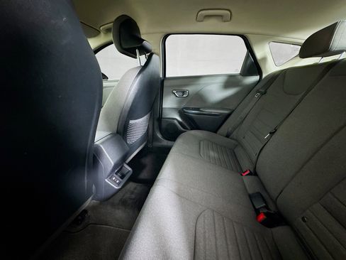 Used 2025 Kia K4 EX image 24