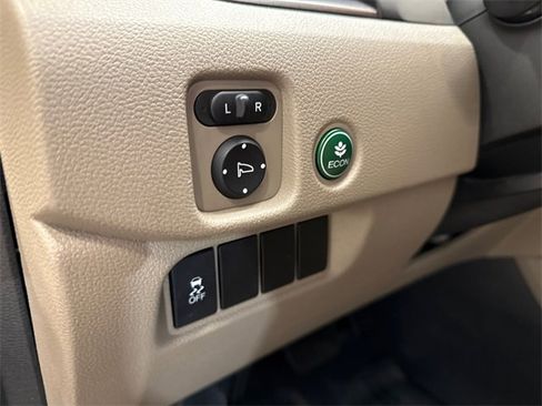 Used 2016 Honda Pilot EX-L image 17